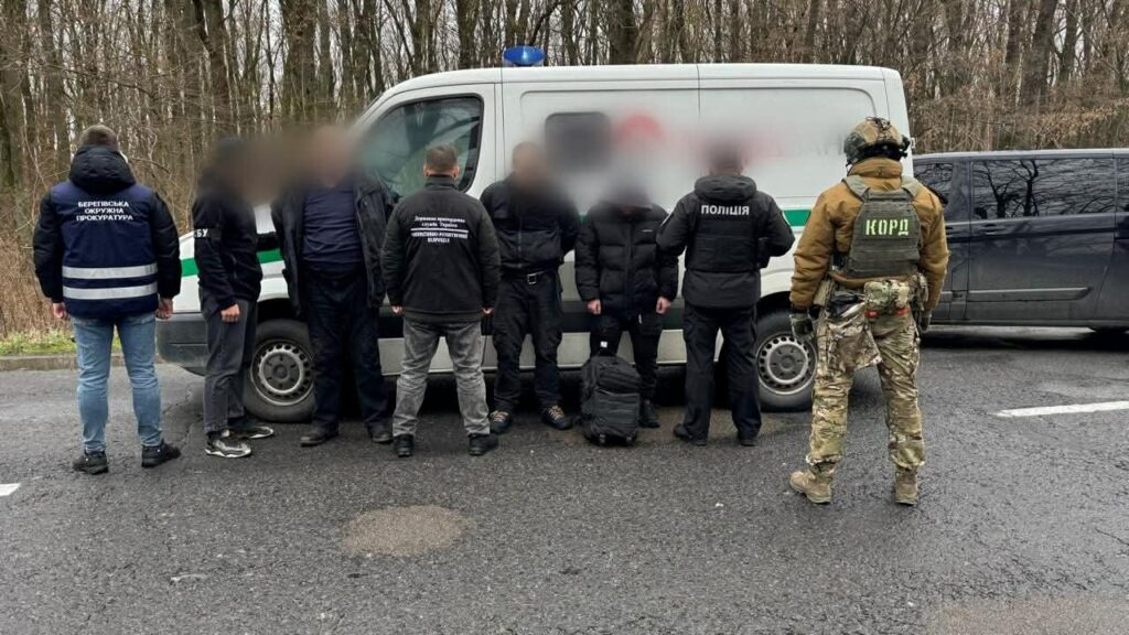 Затримання інкасаторів причетних до переміщення «ухилянтів» тривають