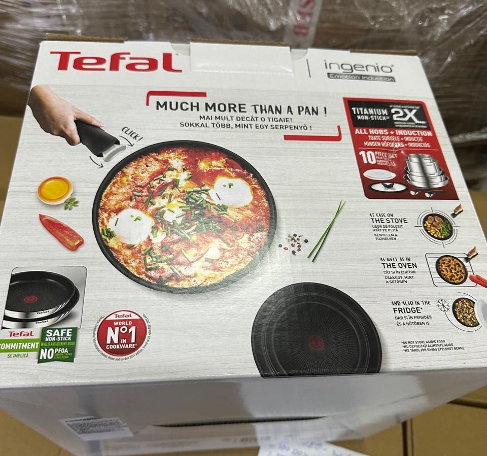 На кордоні зі Словаччиною викрито оборудку із приховуванням імпортного товару на 1,5 млн грн