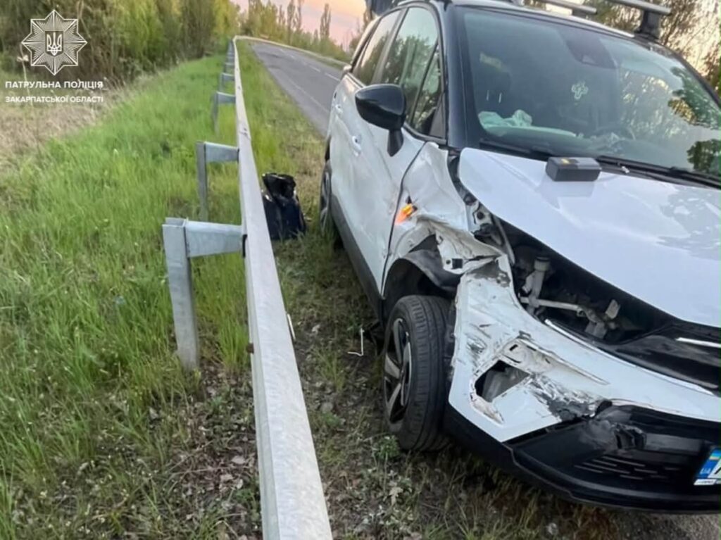 На Ужгородщині притягнули до відповідальності нетверезого водія, який скоїв ДТП