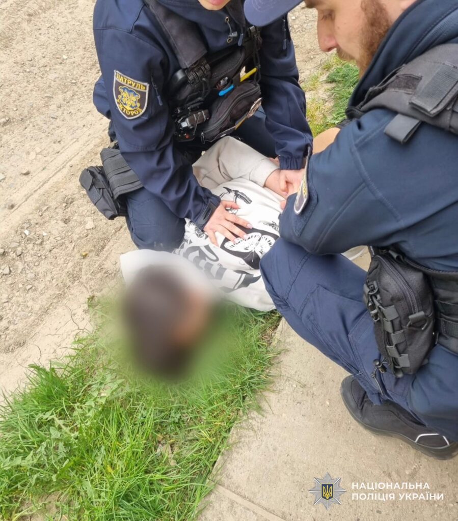 На Закарпатті учень вистрілив у однокласника: поліція працює на місці події